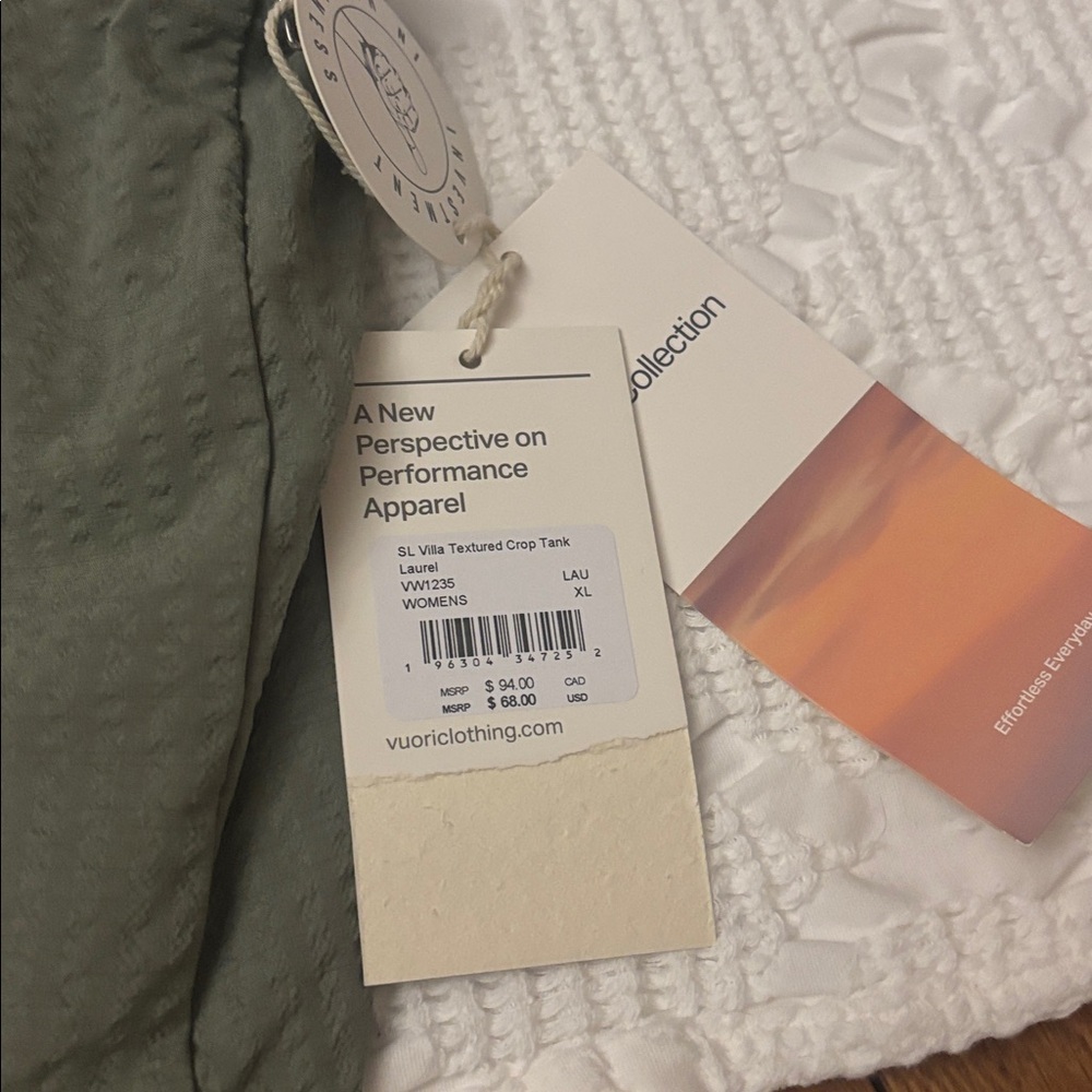 Vuori Sage Green V-Neck Bra - Picture 2 of 3